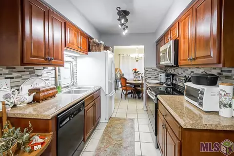817 Dolphin Ct, Kenner, LA 70065 photo 7