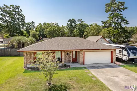 2506 Cavalier Dr, Denham Springs, LA 70726
