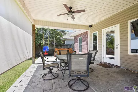 28024 Foxfire Ave, Walker, LA 70785 photo 2