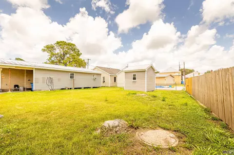 109 Catherine St, Patterson, LA 70392 photo 4