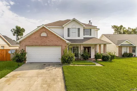 616 Penn Dr, Laplace, LA 70068