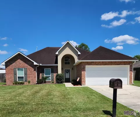 23680 Sweetbriar Ct, Denham Springs, LA 70726