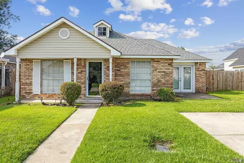 1634 Jefferson St, Laplace, LA 70068