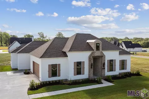 27022 Napa Ln, Zachary, LA 70791