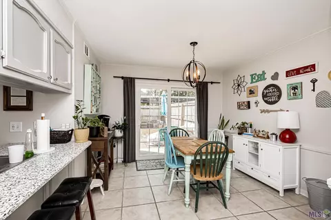 15628 Shenandoah Square Ave, Baton Rouge, LA 70817