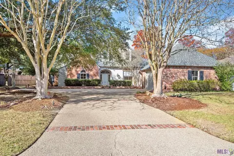16819 Amberwood Dr, Baton Rouge, LA 70810