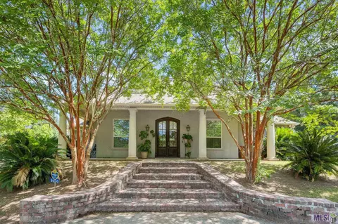 5030 Thompson Cove Dr, Saint Francisville, LA 70775