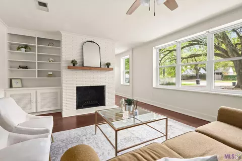 1337 Lee Dr, Baton Rouge, LA 70808