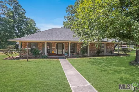 13940 Carolyn St, Walker, LA 70785