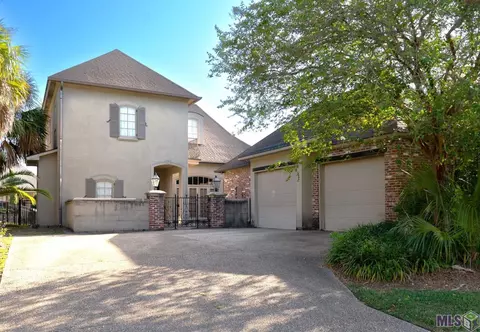 19551 Fairway Oaks Ave, Baton Rouge, LA 70809