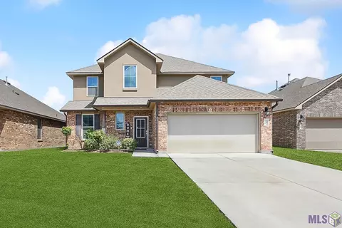 21314 Hayfield Dr, Zachary, LA 70791