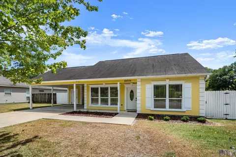 39005 Prairie South Dr, Gonzales, LA 70737