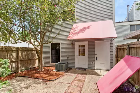 8424 E Cypress Point Ct, Baton Rouge, LA 70809