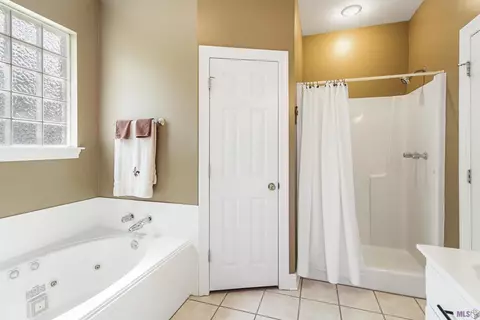27592 Country Dr, Walker, LA 70785 photo 15