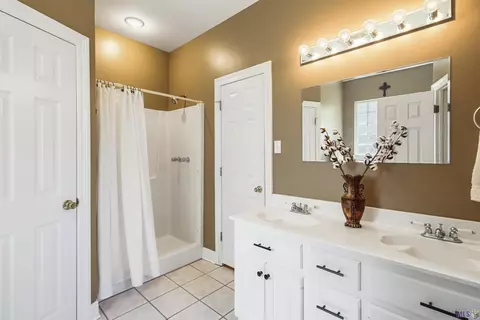 27592 Country Dr, Walker, LA 70785 photo 16