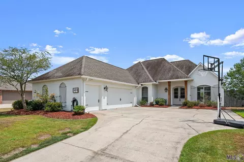 30950 Cambridge Dr, Walker, LA 70785
