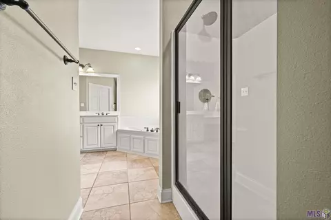 30950 Cambridge Dr, Walker, LA 70785 photo 12
