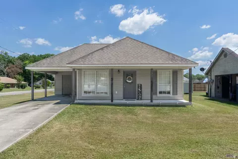 1004 S Lanoux Ave, Gonzales, LA 70737
