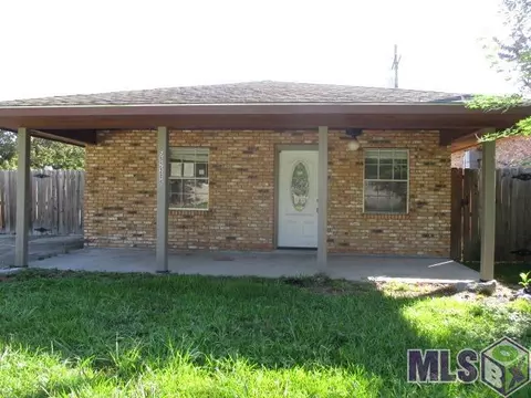 59220 Belleview Rd # B, Plaquemine, LA 70764