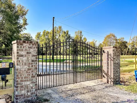 36305 Ruby Moore Rd, Denham Springs, LA 70706