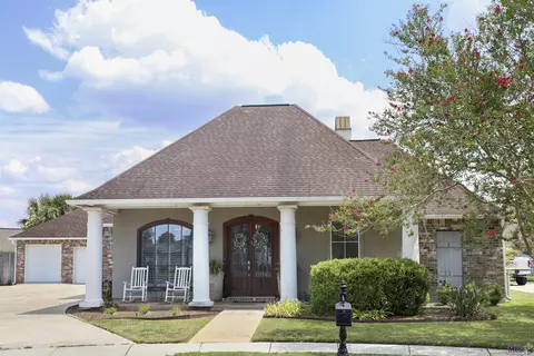10868 Hillmont Ave, Baton Rouge, LA 70810