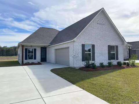 8772 Windlake Dr, Denham Springs, LA 70726