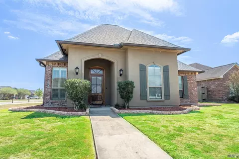 6733 Eliza Dr, Addis, LA 70710