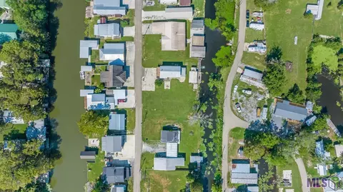 22357 Chinquapin Ave, Maurepas, LA 70449 photo 4