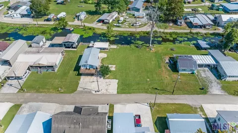 22357 Chinquapin Ave, Maurepas, LA 70449 photo 2