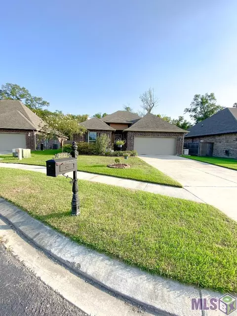 39121 Majestic Wood Ave, Gonzales, LA 70737