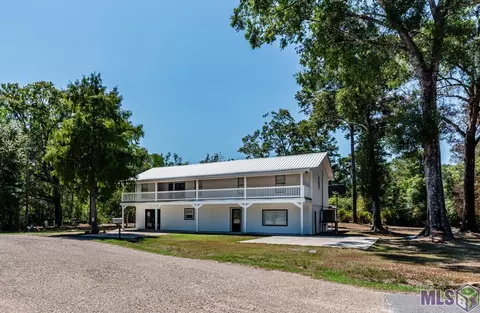 14220 Arrian Dr, Denham Springs, LA 70726