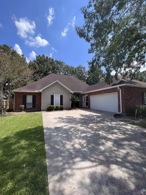 4839 Laurel Creek Ct, Baton Rouge, LA 70817