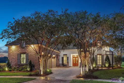 2681 S Turnberry Ave, Zachary, LA 70791