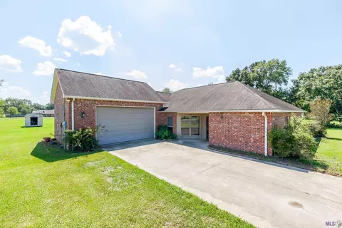 60125 Teche St, Plaquemine, LA 70764