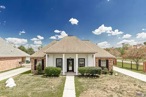 34004 Spring Lake Dr, Walker, LA 70785 photo 1