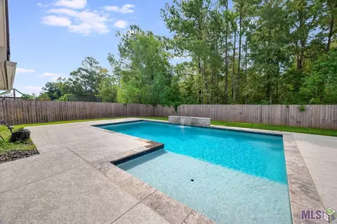 15010 Cross Creek Blvd, Walker, LA 70785