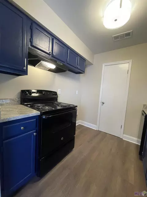 155 Marilyn Dr #42E, Baton Rouge, LA 70815