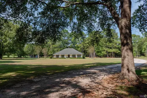2224 State Hwy 957, Ethel, LA 70730