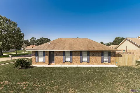 10611 Foster Rd, Baton Rouge, LA 70811
