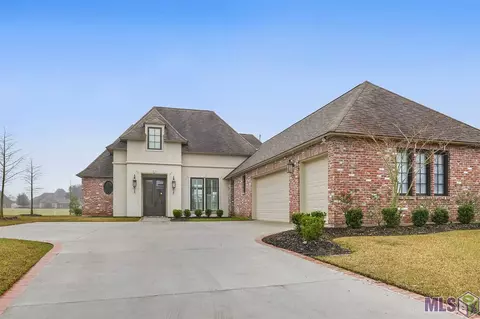 2607 Tiger Crossing Dr, Baton Rouge, LA 70810