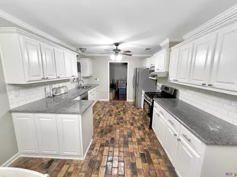 15656 Profit Ave, Baton Rouge, LA 70817