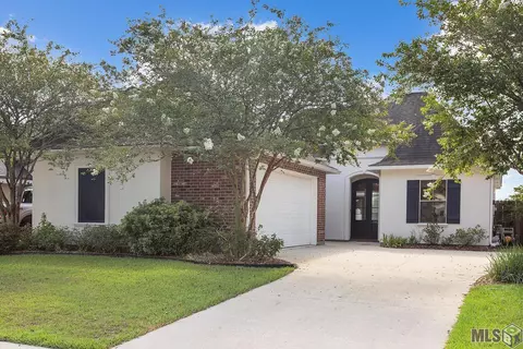 11026 Hillpark Ave, Baton Rouge, LA 70810