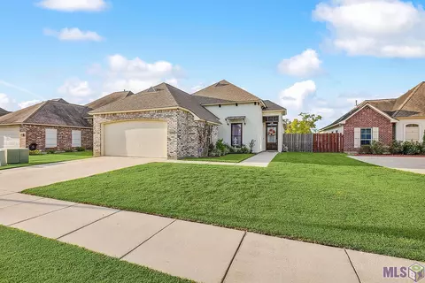 37359 Almere Pass, Geismar, LA 70734