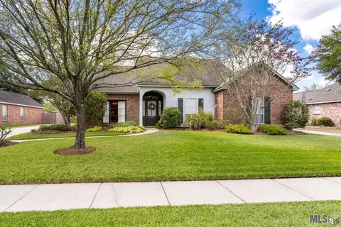 5842 Mourning Dove Dr, Baton Rouge, LA 70817