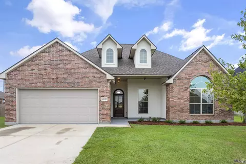 41133 Mandalay Dr, Sorrento, LA 70778