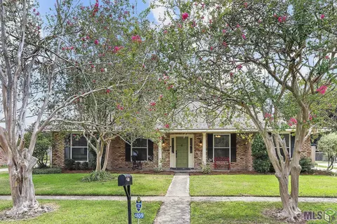 4809 Woodlyn Dr, Baton Rouge, LA 70816