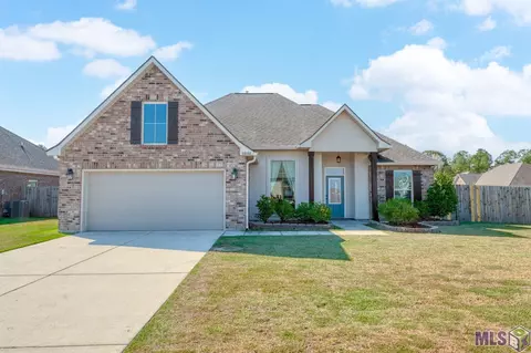 23028 Arcwood Dr, Denham Springs, LA 70726