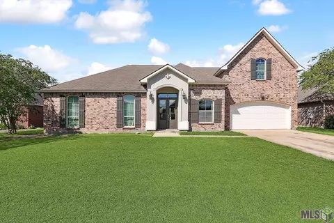 36302 Crestway Ave, Prairieville, LA 70769