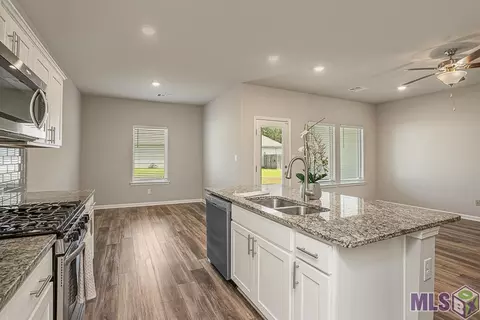 13769 Wincrest Dr, Walker, LA 70785 photo 8