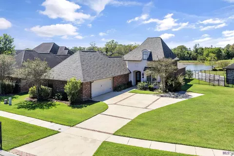18559 Lake Harbor Ln, Prairieville, LA 70769
